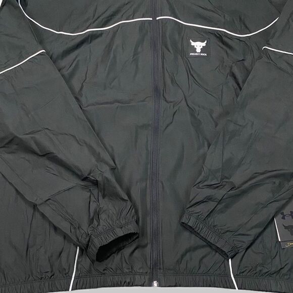 Under Armour Mens Project Rock Brahma Black/ White Jacket size XL New with Tags - Picture 3 of 9